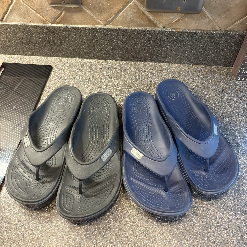 Lot Of 2! CROCS Unisex flip flops Slip-on Black Mens sz 9 Womens sz 11 Sandles